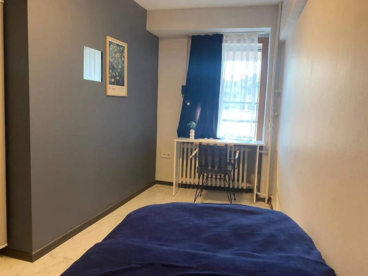 Fresh Room In A Digital Nomad House 105 이스탄불 아파트